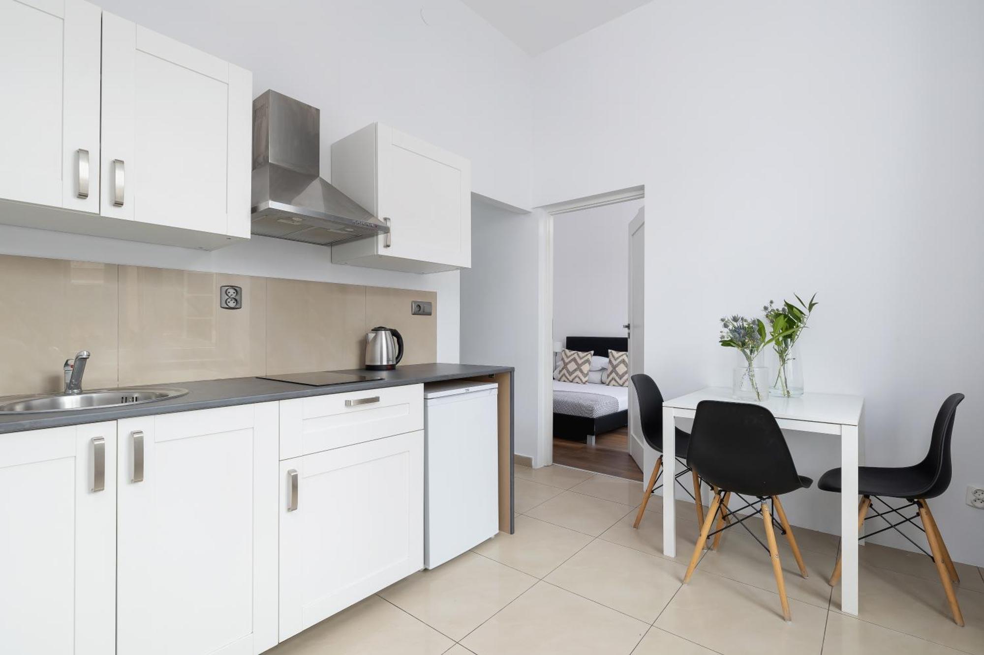 2-Bedroom Apartment - Dluga 65 Street คราคูฟ ภายนอก รูปภาพ