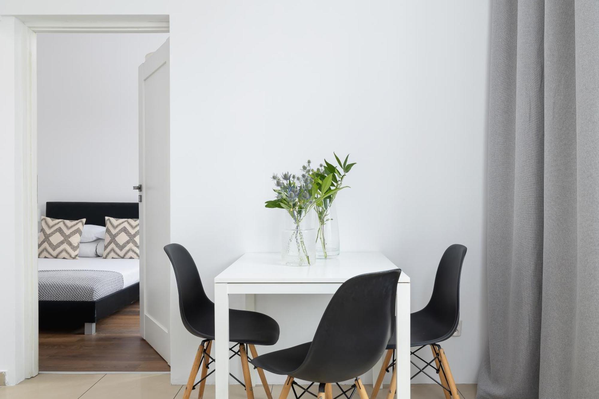 2-Bedroom Apartment - Dluga 65 Street คราคูฟ ภายนอก รูปภาพ